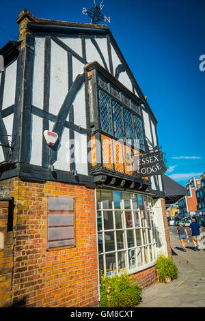 Das Äußere der Essex Lodge, Station Road, Barnes, London, SW13, England, Großbritannien Stockfoto