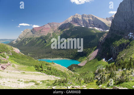 Blick vom Grinnell Gletscher-Trail zeigt Grinnell Lake im Glacier-Nationalpark im US-Bundesstaat Montana. Stockfoto