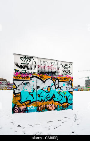 Segment der Berliner Mauer East Side Park, Berlin, Deutschland Stockfoto