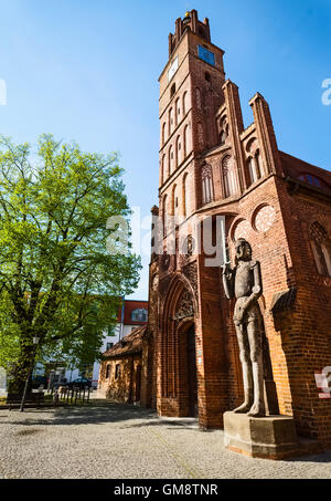 Roland-Statue vor dem alten Rathaus, Brandenburg an der Havel, Deutschland Stockfoto