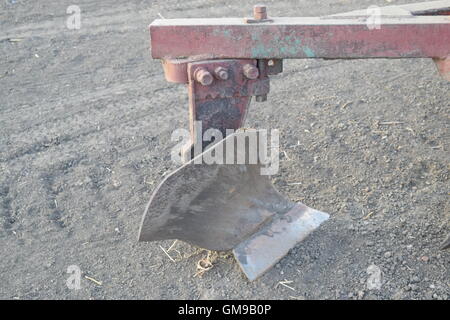 Anhängerkupplung für Traktoren und Mähdrescher. Anhänger für landwirtschaftliche Maschinen. Stockfoto