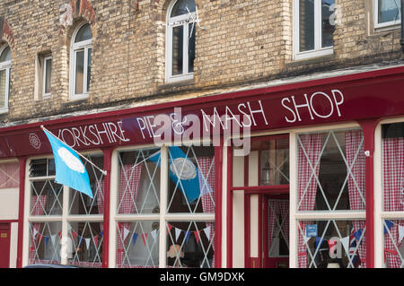 Yorkshire Pie &amp; Mash, Saltburn durch Meer, North Yorkshire, England, UK Stockfoto
