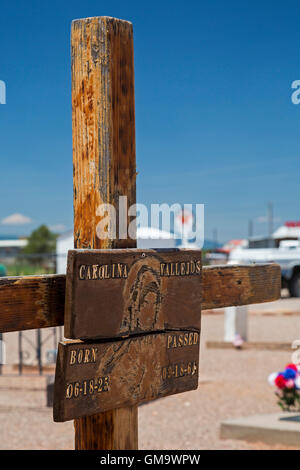 Punta de Agua, New-Mexico - dem Friedhof von San Vicente de Paul katholische Kirche. Stockfoto