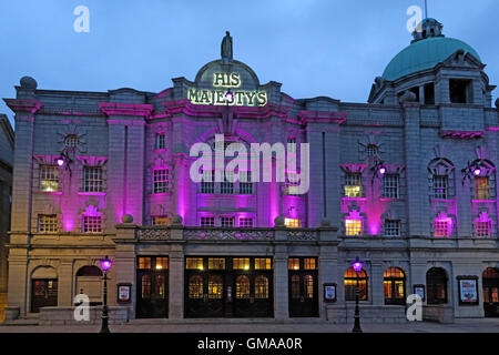 Seine Majestys Theaters, Aberdeen City Centre, Schottland, UK in der Nacht Stockfoto