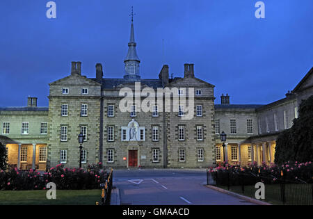 Robert Gordons Hochschule (Auld Hoose), Abenddämmerung in Aberdeen City Centre, Schottland, UK Stockfoto