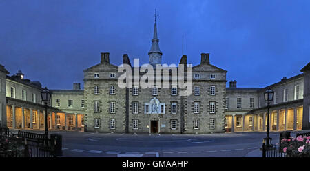 Robert Gordons Hochschule (Auld Hoose), Abenddämmerung in Aberdeen City Centre, Schottland, UK Stockfoto