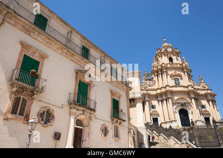 Palazzo Castro und Duomo San Giorgio, Piazza Del Duomo, Ragusa Ibla, Ragusa, Sizilien, Italien Stockfoto