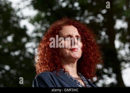 Edinburgh, UK. 25. August 2016. Edinburgh International Book Festival 13. Tag. Edinburgh International Book Festival findet statt in Charlotte Square Gardens. Edinburgh. Abgebildete Maggie O'Farrell. Pako Mera/Alamy Live-Nachrichten Stockfoto