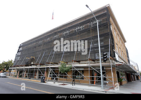 Napa, Kalifornien, USA. 17. August 2016. Die Native Sons der Golden West Halle am ersten und Coombs Straßen bleibt unter Reparatur fast zwei Jahre nach dem 24. August 2014-Erdbeben. © Napa Valley Register/ZUMA Draht/Alamy Live-Nachrichten Stockfoto