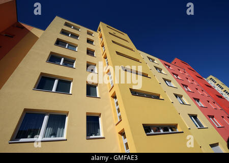 Die Häuser des Projekts "Kiez-Klima", die vom Umweltministerium in der Brunnenstraße in Berlin, Deutschland, 25. August 2016 gefördert wird. Foto: Wolfgang Kumm/dpa Stockfoto