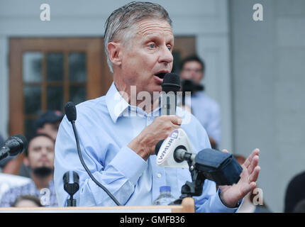 Concord, New Hampshire, USA. 25. August 2016. Libertäre Präsidentschaftskandidaten Gary Johnson spricht bei seiner ersten New Hampshire-Kampagne-Rallye. © Andrew Cline/Alamy Live-Nachrichten Stockfoto