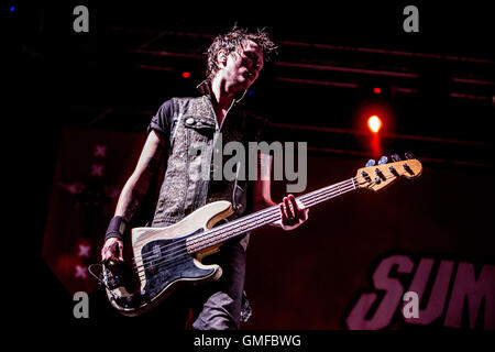 Mailand, Italien. 26. August 2016. Sum 41 führt live auf Carroponte in Mailand, Italien, am 26. August 2016 Credit: Mairo Cinquetti/Alamy Live News Stockfoto