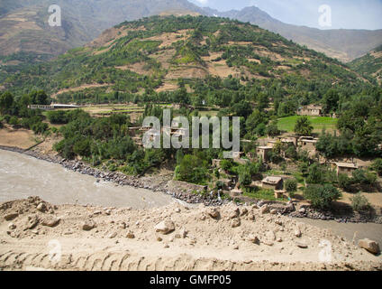 Adobe-Häusern in einem kleinen Dorf, Badakhshan Provinz Darmadar, Afghanistan Stockfoto