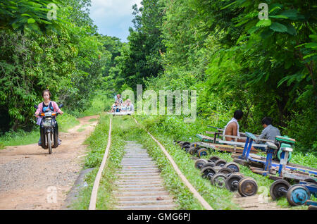 Bambus-Bahn, Battambang, Kambodscha. 5. September 2015 Stockfoto