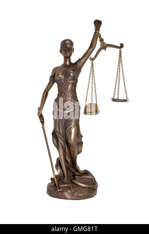 Justitia hält unausgewogen Skala isoliert auf weißem Hintergrund (Konzept der Ungerechtigkeit) Stockfoto