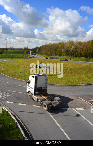 LKW Reisen Runde Kreisverkehr Selby Yorkshire, Vereinigtes Königreich Stockfoto