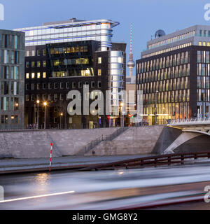 Kronprinzen Brücke, moderne Architektur, Calatrava-Brücke, Berlin, Deutschland Stockfoto