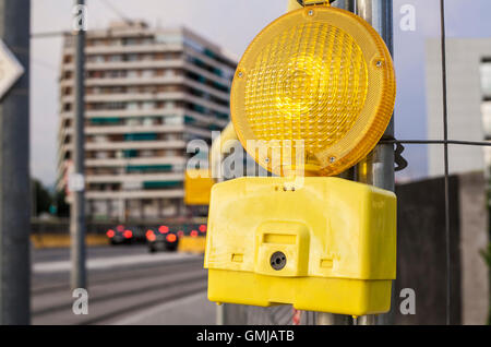 Bau-Website Gefahr Warnleuchte auf urbane Stadtbild Stockfoto