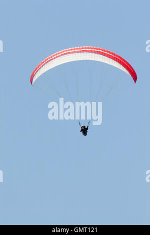 Tandem Paragliding in San Diego, Kalifornien. Stockfoto