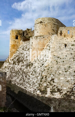 Krak des Chevaliers, Kreuzritterburg in Syrien. Stockfoto