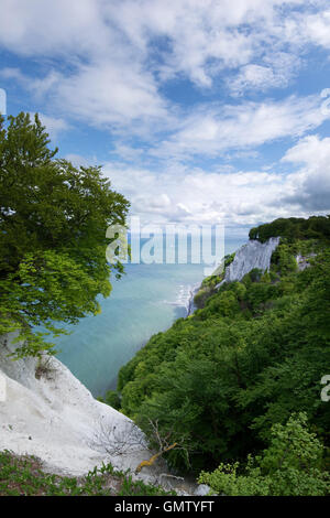 Koenigsstuhl, Könige Stuhl, ist der bekannteste Kreidefelsen auf der Stubbenkammer im Nationalpark Jasmund an der Ostsee Stockfoto