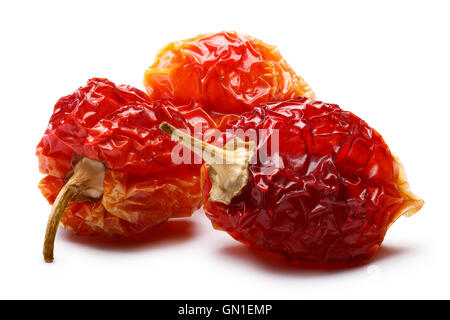 Getrocknete Habanero Paprika (Capsicum Chinense). Schneidepfade, Schatten getrennt Stockfoto