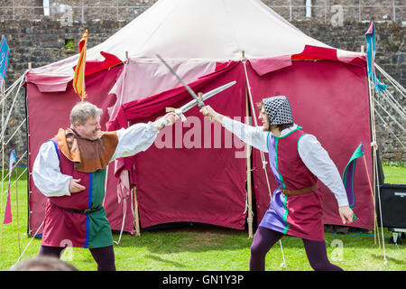 Frühling Fayre in Pembroke Castle - mittelalterliche Tag Stockfoto
