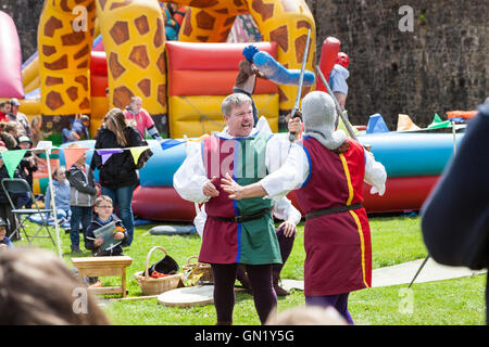 Frühling Fayre in Pembroke Castle - mittelalterliche Tag Stockfoto