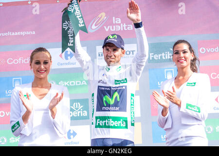 La Camperona, Spanien. 27. August 2016. Alejandro Valverde (Movistar Team) mit kombiniert Maillot auf dem Podium der 8. Etappe des Radsports Rennen "La Vuelta a España" (Spanien-Rundfahrt) zwischen Villalpando und Klettern von La Camperona am 27. August 2016 in Leon, Spanien. Bildnachweis: David Gato/Alamy Live-Nachrichten Stockfoto