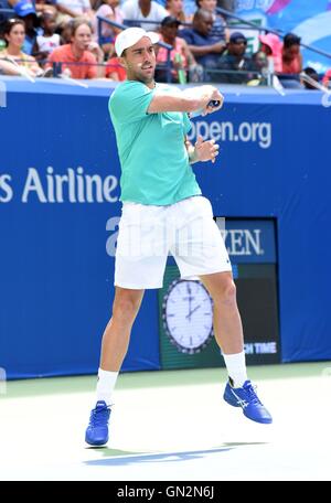 Flushing, NY, USA. 27. August 2016. Steve Johnson in die Teilnehmerliste für den 21. jährlichen Arthur Ashe Kids Day präsentiert von Hess, USTA Billie Jean King National Tennis Center, Flushing, NY 27. August 2016. Bildnachweis: Derek Sturm/Everett Collection/Alamy Live-Nachrichten Stockfoto