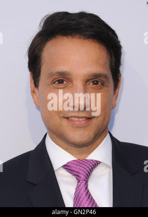 Los Angeles, Kalifornien, USA. 27. August 2016.   Ralph Macchio bei Comedy Central Roast von Rob Lowe in den Sony Studios am 27. August 2016 in Los Angeles, California.Los Angeles, Kalifornien, USA. 27. August 2016.   Ralph Macchio bei Comedy Central Roast von Rob Lowe in den Sony Studios am 27. August 2016 in Los Angeles, Kalifornien. Bildnachweis: MediaPunch Inc/Alamy Live-Nachrichten Stockfoto