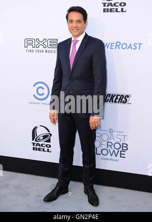 Los Angeles, Kalifornien, USA. 27. August 2016.   Ralph Macchio bei Comedy Central Roast von Rob Lowe in den Sony Studios am 27. August 2016 in Los Angeles, California.Los Angeles, Kalifornien, USA. 27. August 2016.   Ralph Macchio bei Comedy Central Roast von Rob Lowe in den Sony Studios am 27. August 2016 in Los Angeles, Kalifornien. Bildnachweis: MediaPunch Inc/Alamy Live-Nachrichten Stockfoto