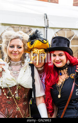 Lincoln, UK. 28. August 2016. Steampunk Festival gefeiert am meisten "splendid in der Welt", die größte Steampunk-Festival in Europa kehrt zurück nach Lincoln City, Lincolnshire, UK, England 28.08.2016 für ein Wochenende in der Asyl-VII-Credit: Tommy (Louth) / Alamy Live News Stockfoto