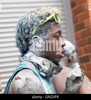 London, 28. August 2016, Teilnehmer, Notting Hill Carnival Credit: Ian Davidson/Alamy Live News Stockfoto