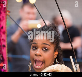 London, 28. August 2016, Teilnehmer, Notting Hill Carnival Credit: Ian Davidson/Alamy Live News Stockfoto