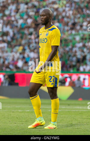 Lissabon, Portugal. 28. August 2016. Portos portugiesischer Mittelfeldspieler Danilo Pereira (22) während des Spiels Sporting CP Vs FC Porto gutschreiben: Alexandre de Sousa/Alamy Live News Stockfoto