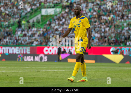 Lissabon, Portugal. 28. August 2016. Portos portugiesischer Mittelfeldspieler Danilo Pereira (22) während des Spiels Sporting CP Vs FC Porto gutschreiben: Alexandre de Sousa/Alamy Live News Stockfoto