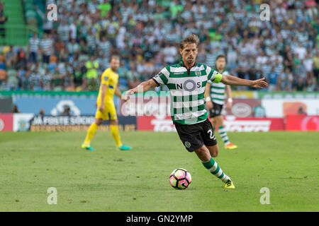 Lissabon, Portugal. 28. August 2016. Sporting Portugal Mittelfeldspieler Adrien Silva (23) während des Spiels Sporting CP Vs FC Porto gutschreiben: Alexandre de Sousa/Alamy Live News Stockfoto