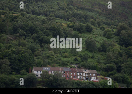 Trehafod in der Nähe von Porth und Pontypridd in den Süd-Wales Tälern des Rhondda Heritage Park nach Hause. Stockfoto