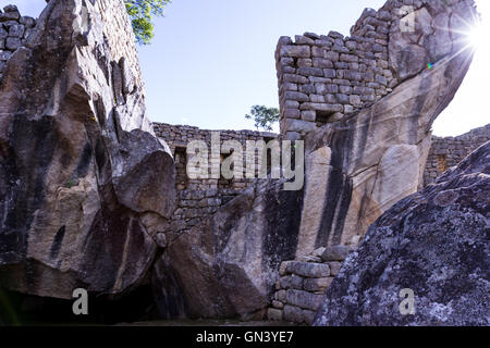 Machu Pichu, Peru - 16.Mai: Raum zu bauen um die Condor mit großen Steinen, die ähnlich wie die Flügel zu loben. 16. Mai 2016, Machu Pichu Pe Stockfoto