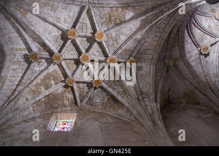 CUENCA, Spanien - 24. August 2016: Detail des Gewölbes der Cathedral of Our Lady of Grace und Saint Julian von Cuenca, Spanien Stockfoto