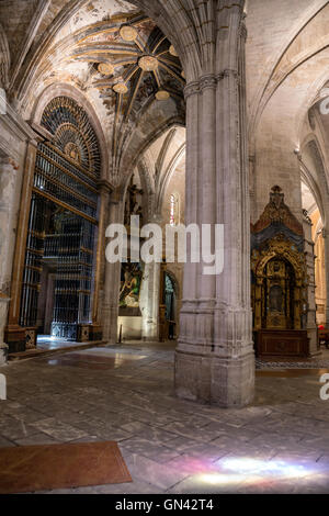 Detail der Gewölbe der Kathedrale unserer lieben Frau von Grace und Saint Julian von Cuenca. Kastilien-La Mancha, Spanien Stockfoto