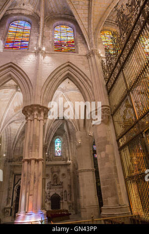 Detail der Gewölbe der Kathedrale unserer lieben Frau von Grace und Saint Julian von Cuenca. Kastilien-La Mancha, Spanien. Stockfoto