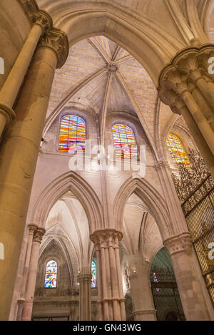 Detail der Gewölbe der Kathedrale unserer lieben Frau von Grace und Saint Julian von Cuenca. Kastilien-La Mancha, Spanien. Stockfoto