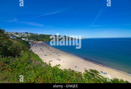 Carbis Bay im Bild von der South West Coastal Path von Hayle zu St. Ives führt. Cornwall, UK Stockfoto