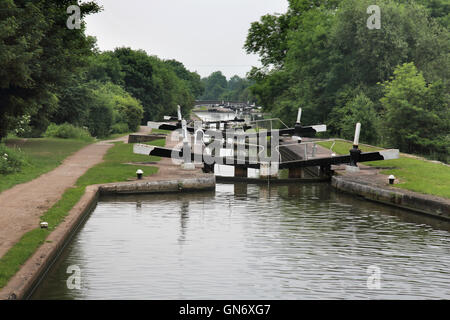 Hatton-Schlösser auf dem grand union Canal bei knowle Stockfoto