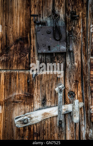 Alte Türklinke auf Furthermoar Alm Stockfoto