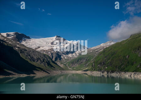 Die grobe Glockner 3798m. Stausee Mooserboden Stausee Stockfoto