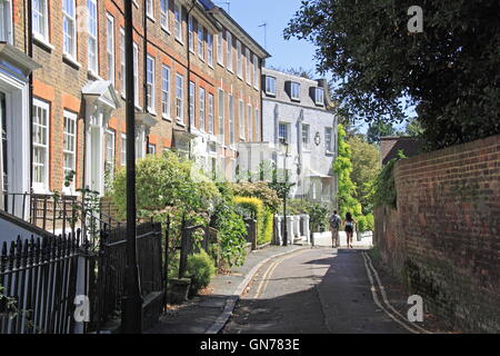 Terrasse befindet sich in Sion Road, Twickenham, Greater London, England, Großbritannien, Vereinigtes Königreich UK, Europa Stockfoto