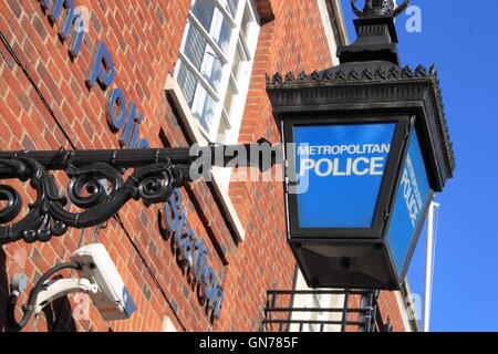 Twickenham Polizeistation, London Road, größere London, England, Großbritannien, Vereinigtes Königreich UK, Europa Stockfoto